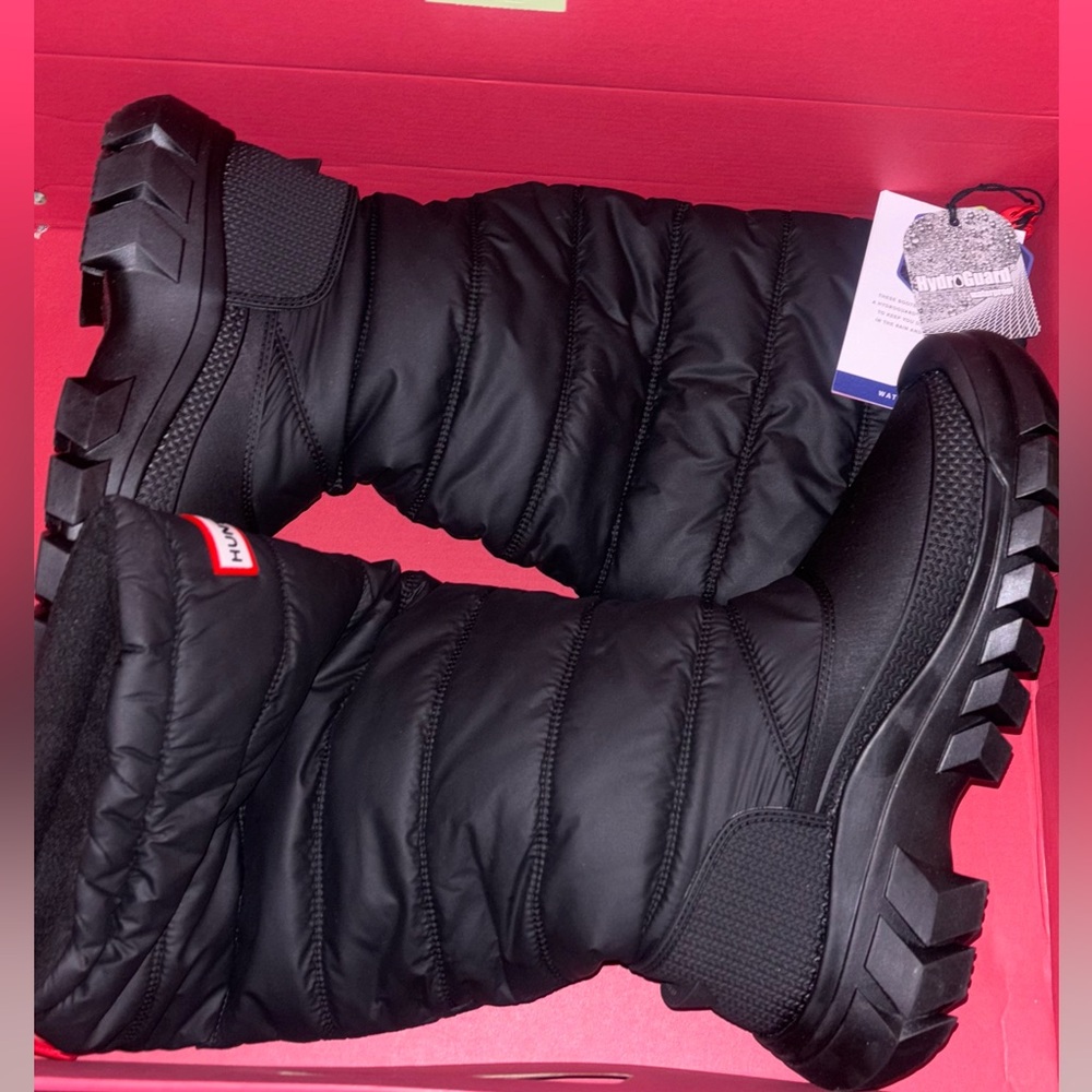 Hunter Black Winter Boots - Picture 2 of 6